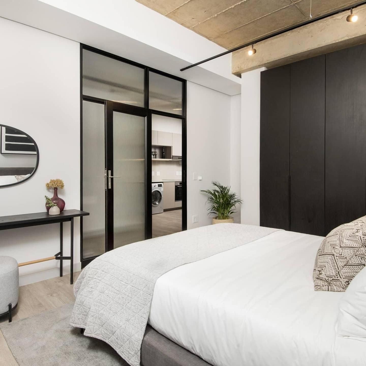 Two-Bedroom Deluxe Apartment