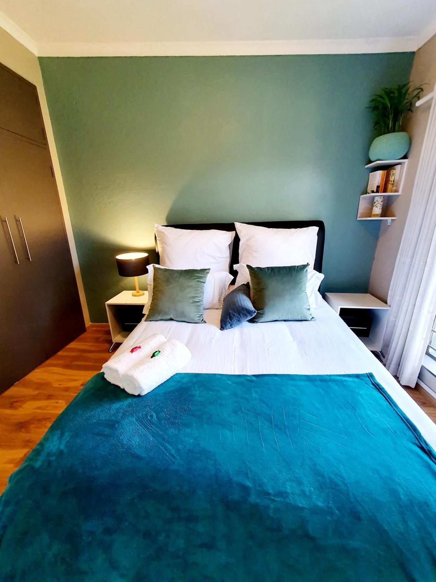 Standard Double Room with Shared Bathroom