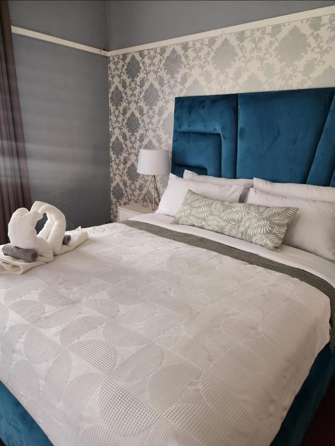 Deluxe Double Room with Shower