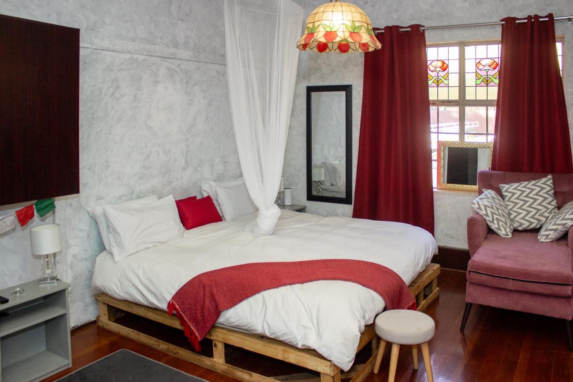 Deluxe King Suite