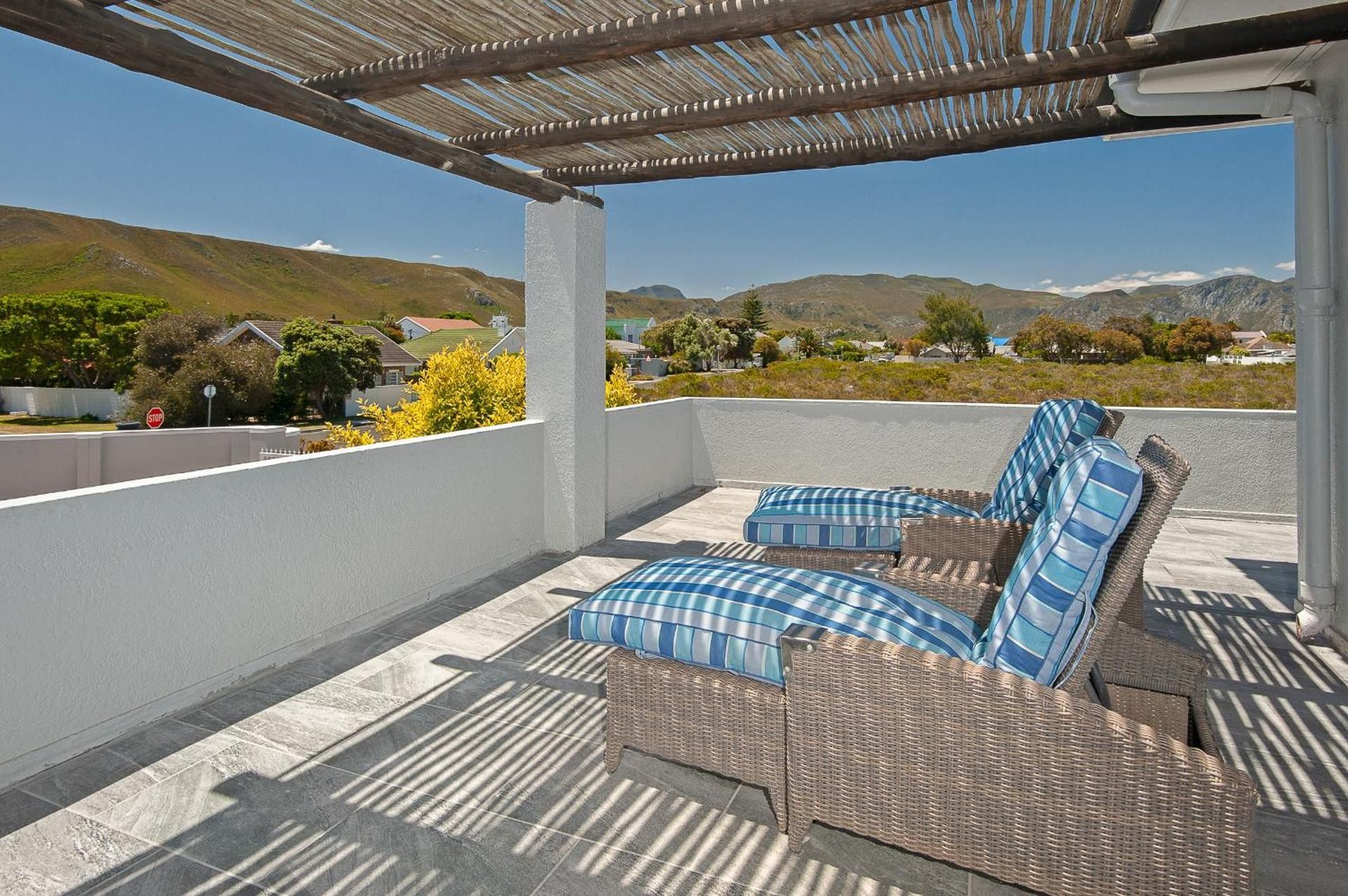 Villa Venusta Deluxe King Suite 2