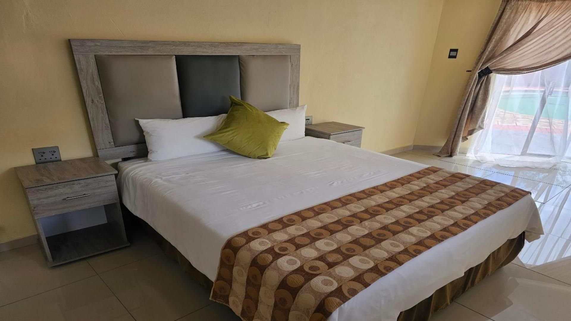 Standard Suite