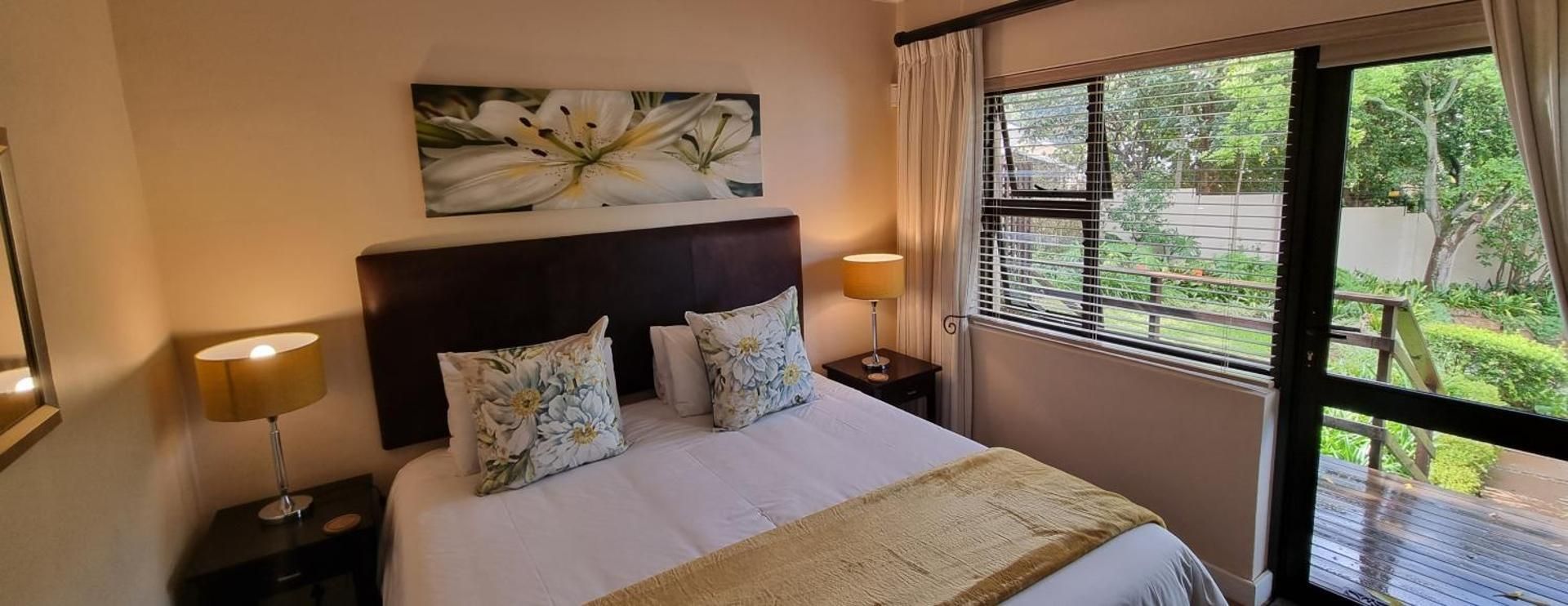 Deluxe Double or Twin Room with Mountain View