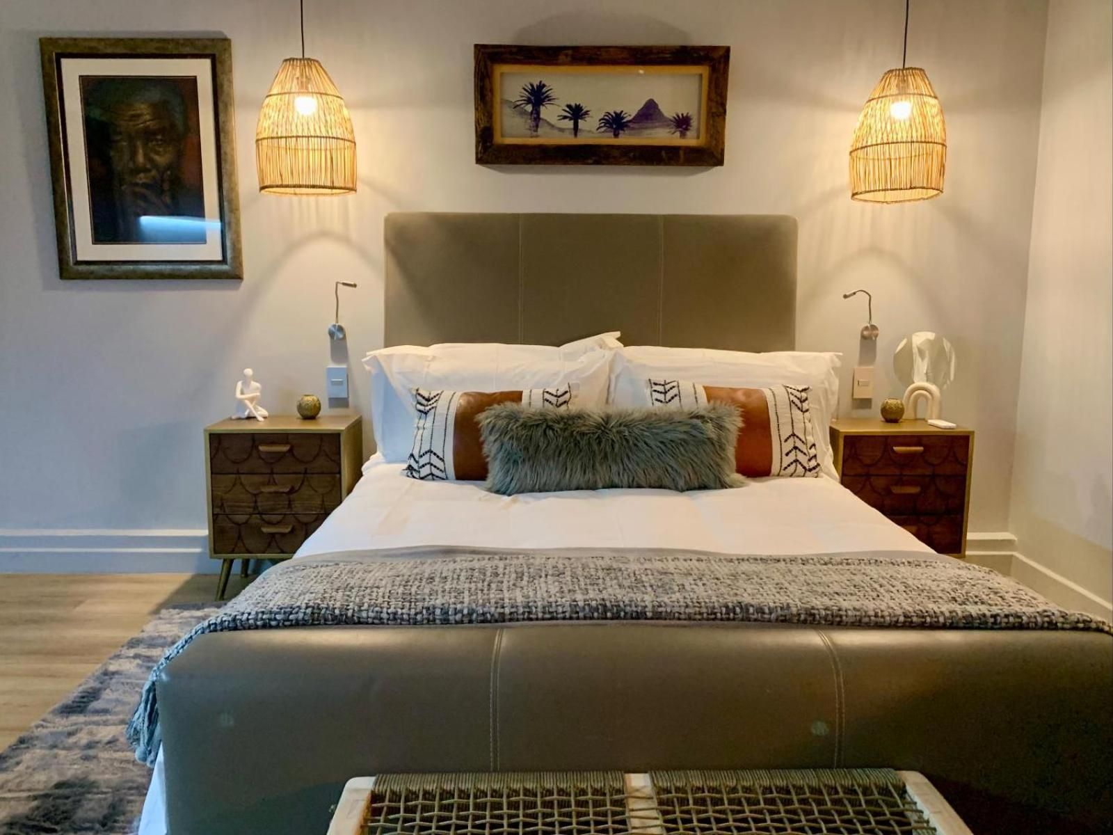 Constantia Winelands Lodge Deluxe Queen Room
