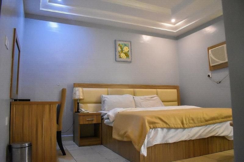 Dublina Suites Executive Room 3