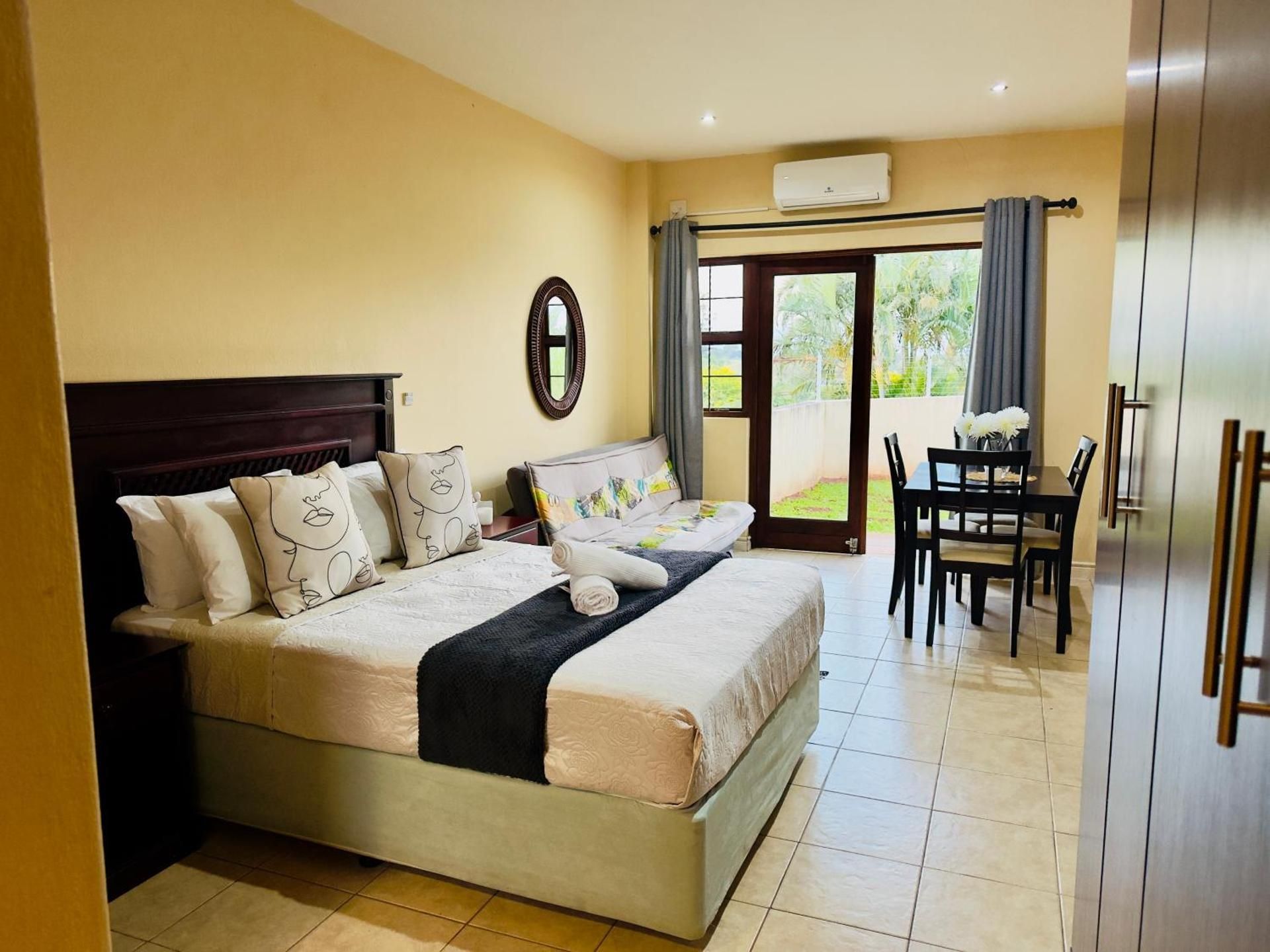 Studio Apartment with Balcony