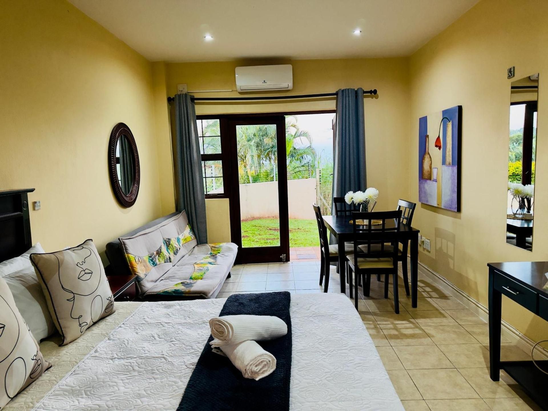 Studio Apartment with Balcony