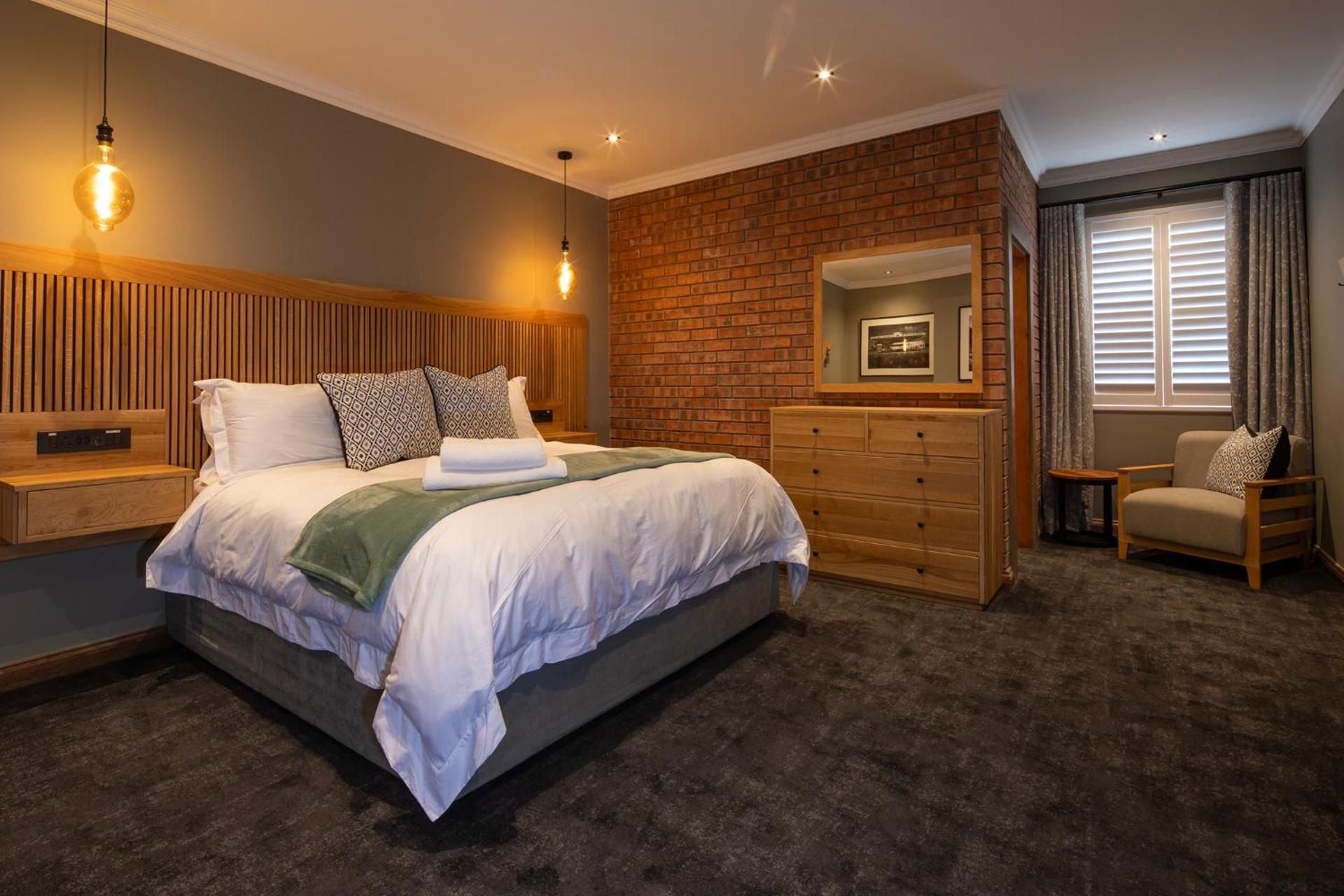 Deluxe King Room