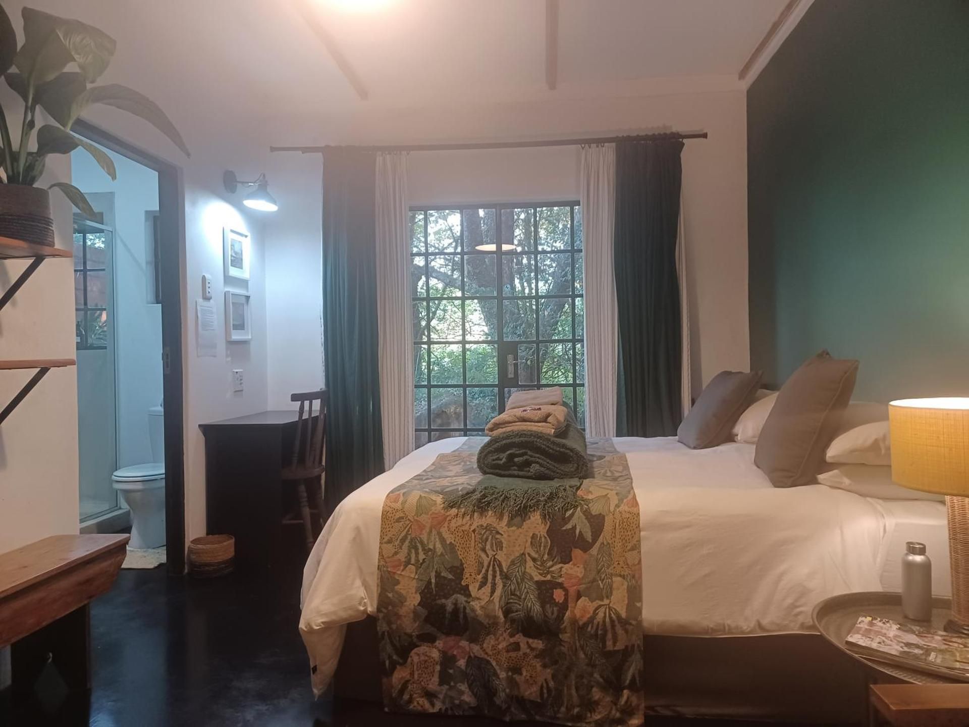 Apartment with Lake View