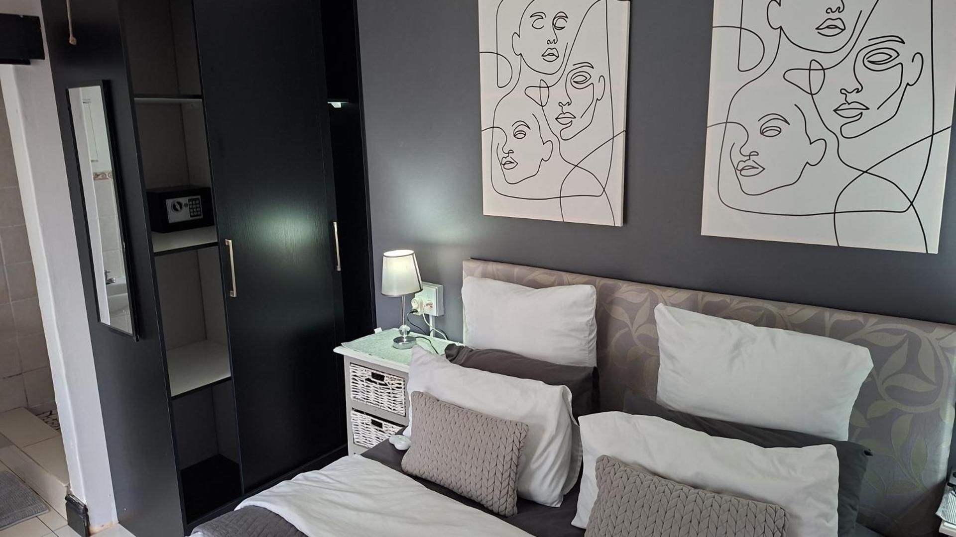 Deluxe Double Room with Shower