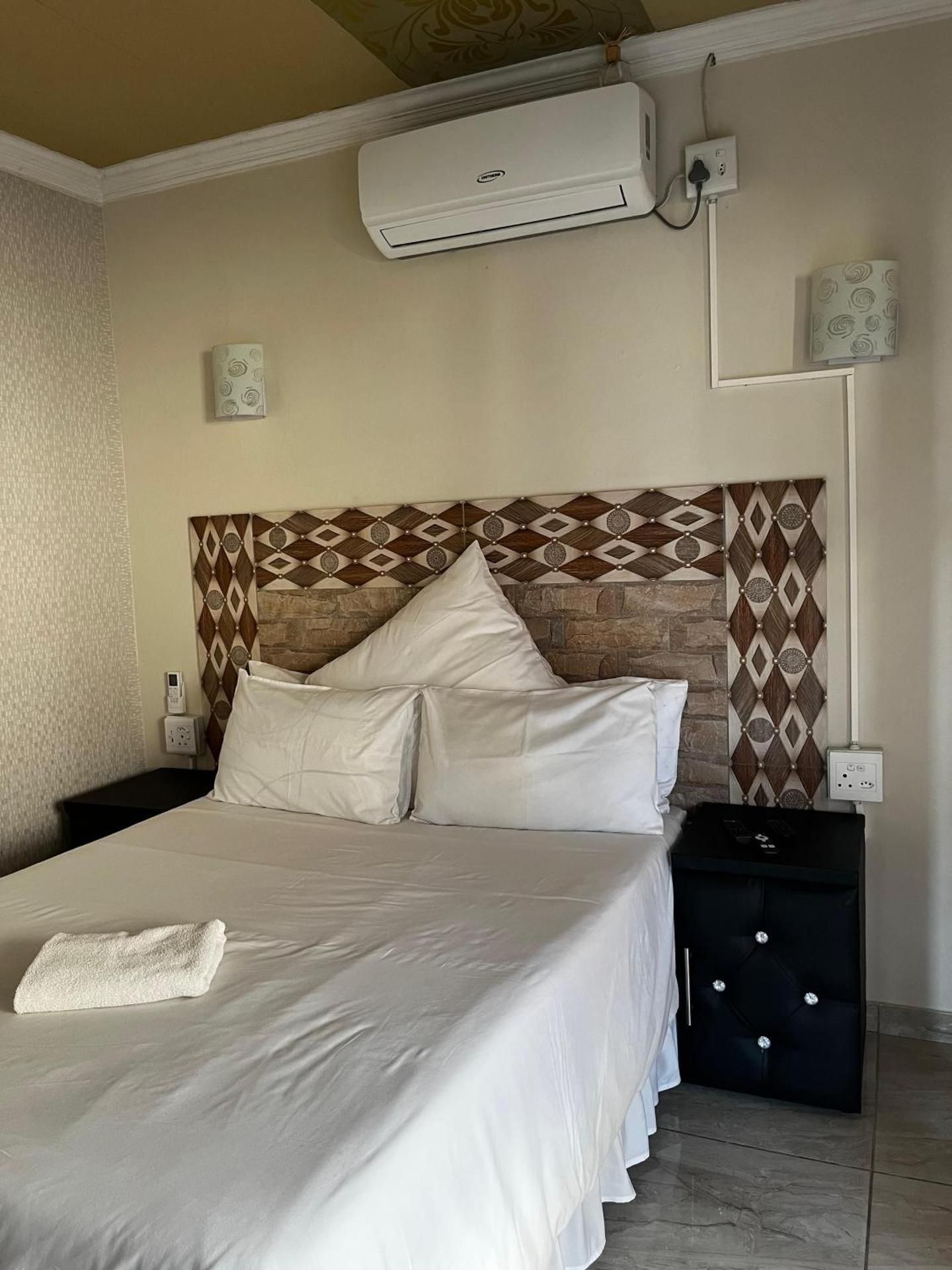 Single Room with Bathroom