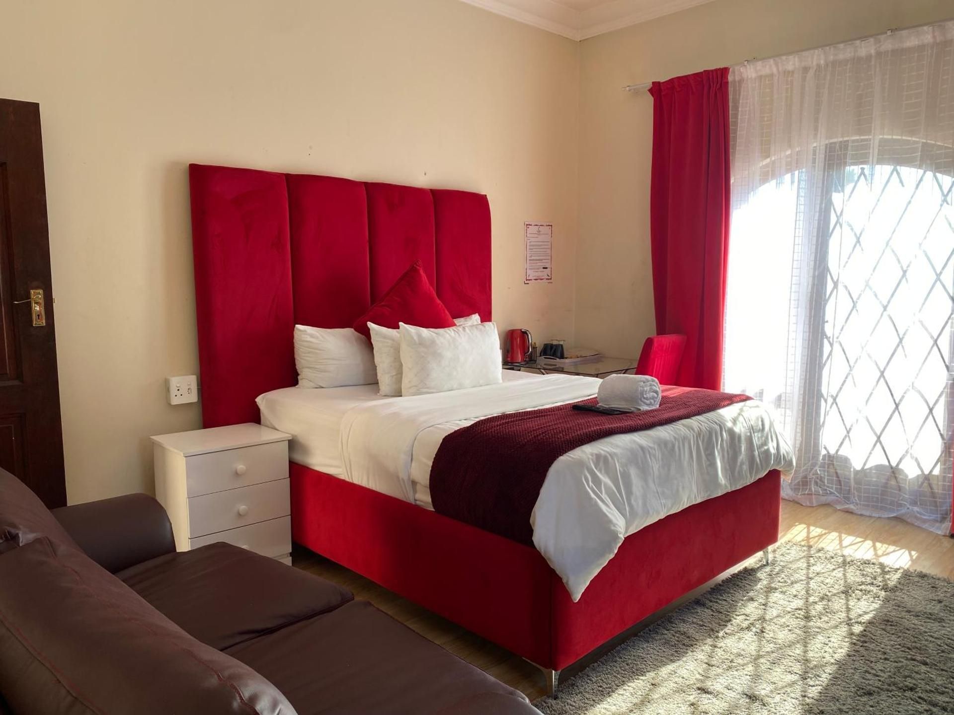Queen Room with Balcony