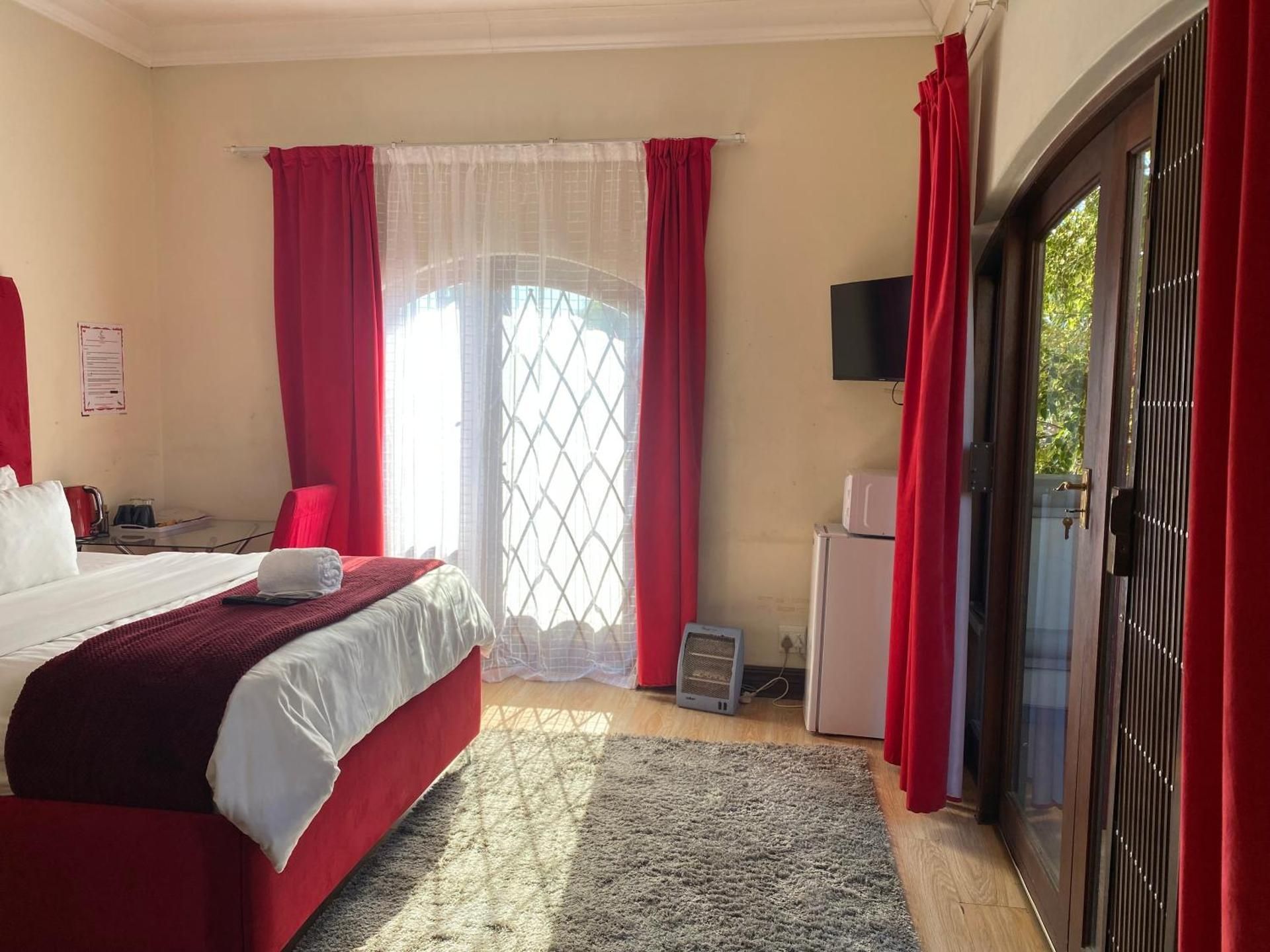 Queen Room with Balcony