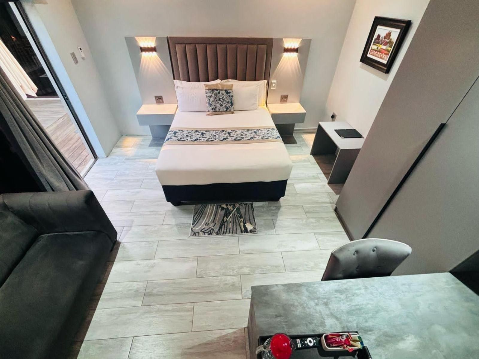Deluxe Suite