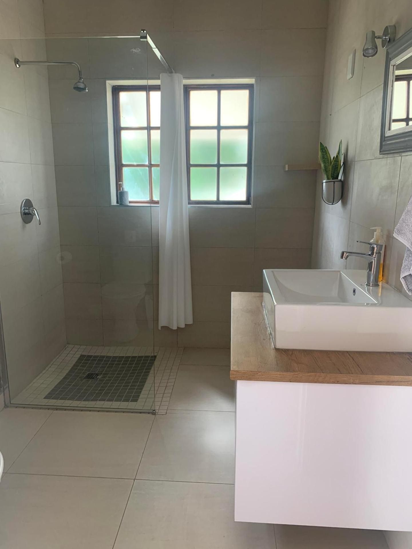 Otjibamba Lodge Luxury King Room 3