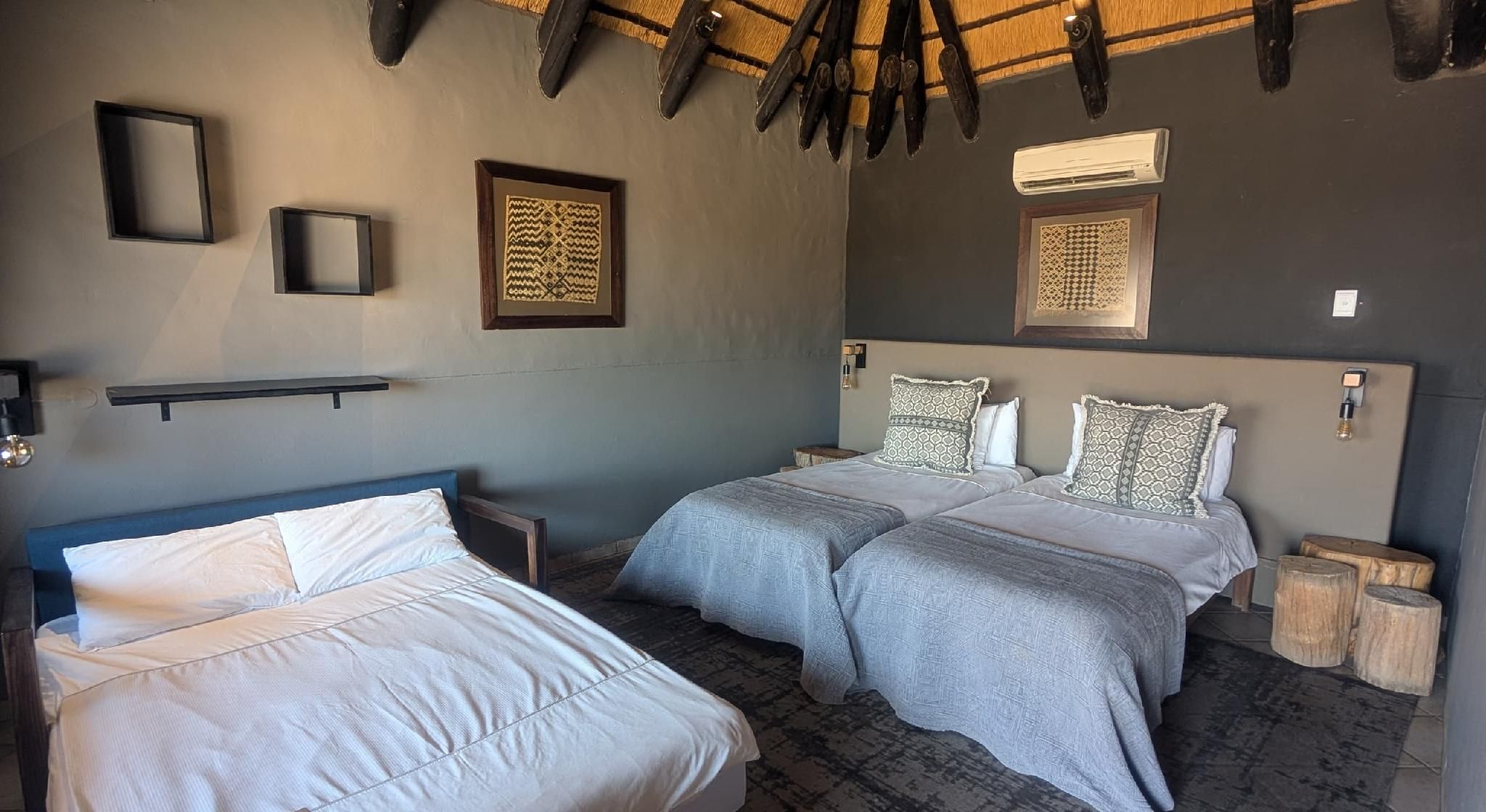 Family Room - 2 Adults with 2 Children