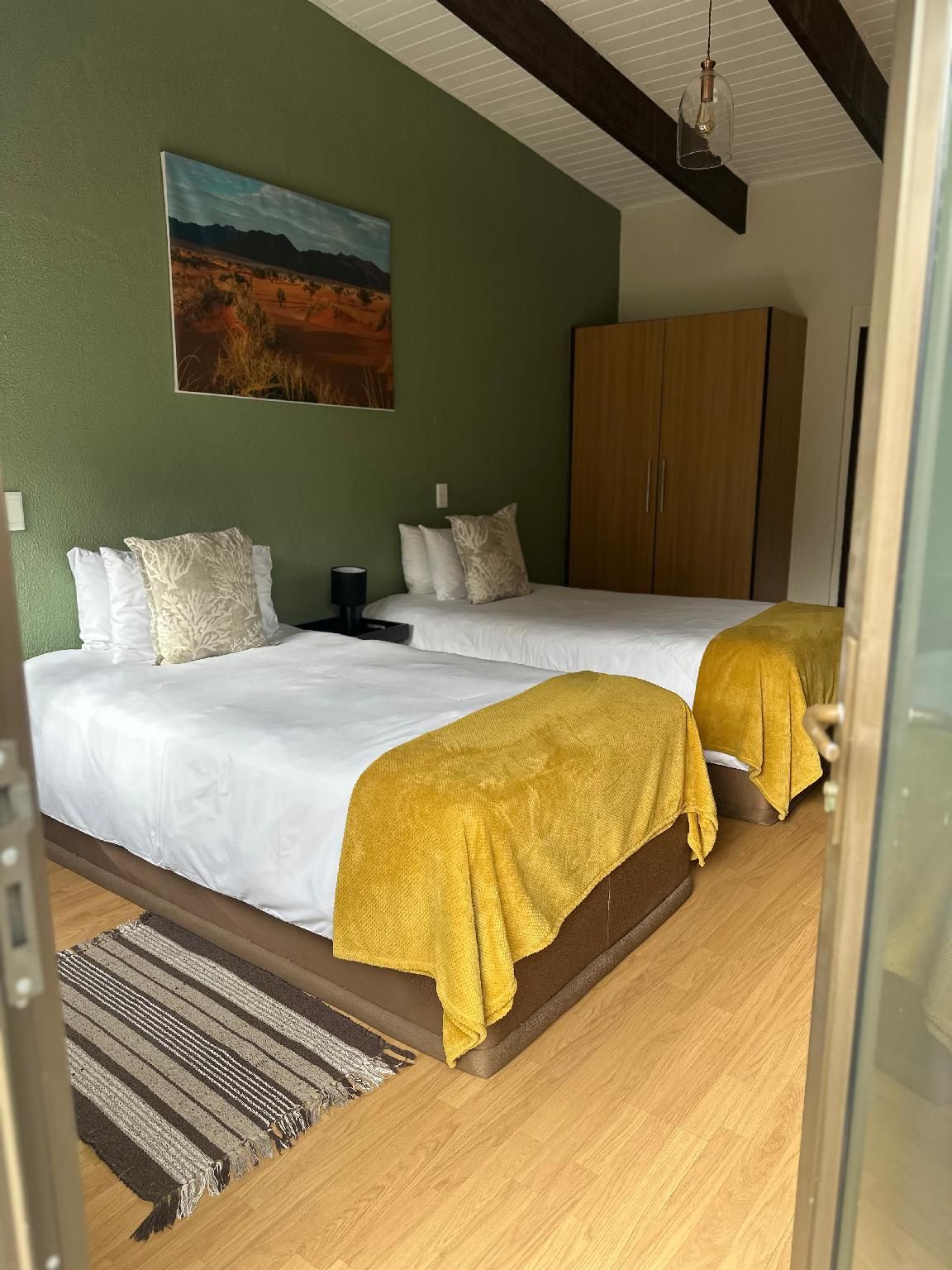 Desert Dreams Bed and Breakfast  Twin Room with Kitchenette