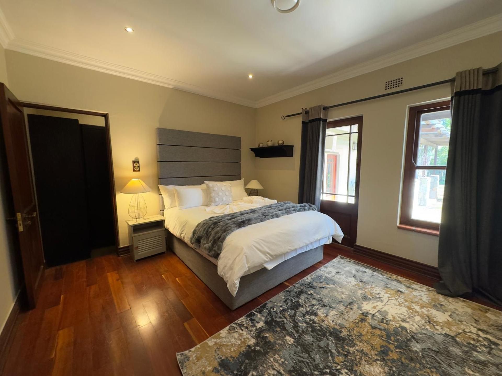 Deluxe Queen Room