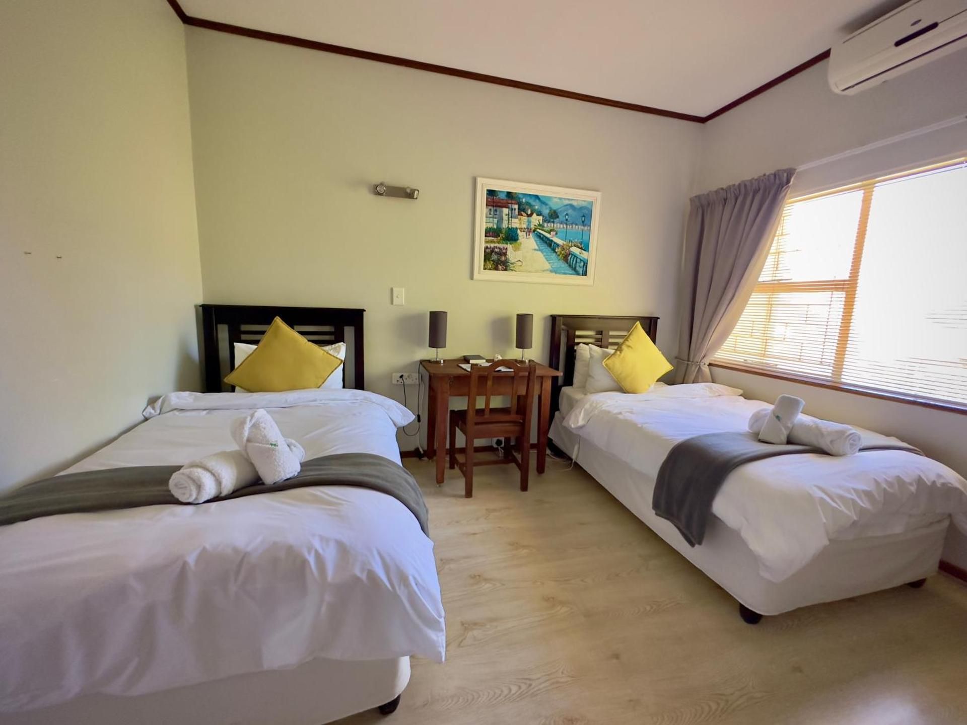 Business Queen Room