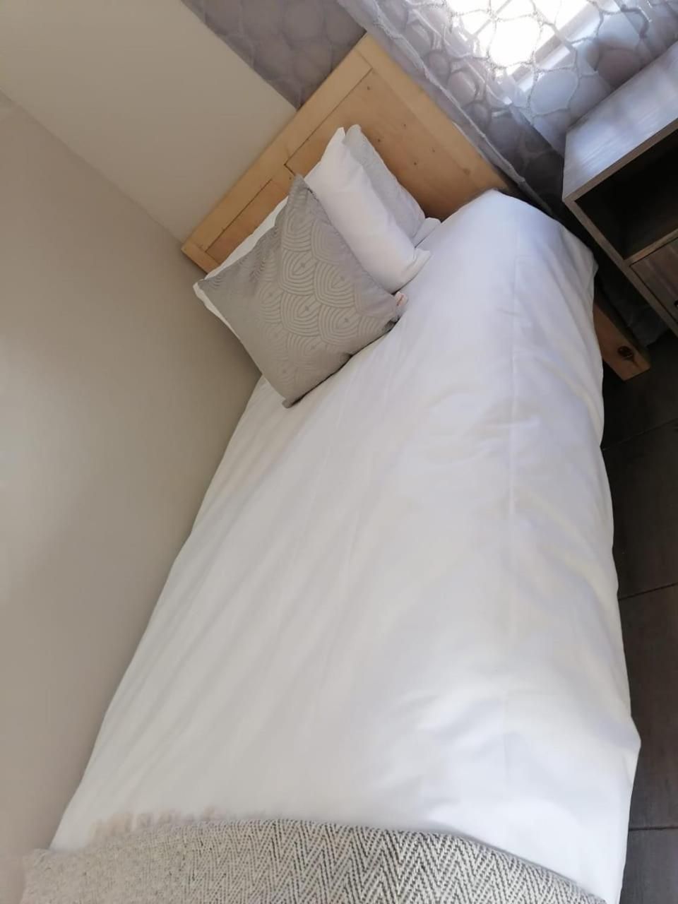 Single Room with Shared Bathroom