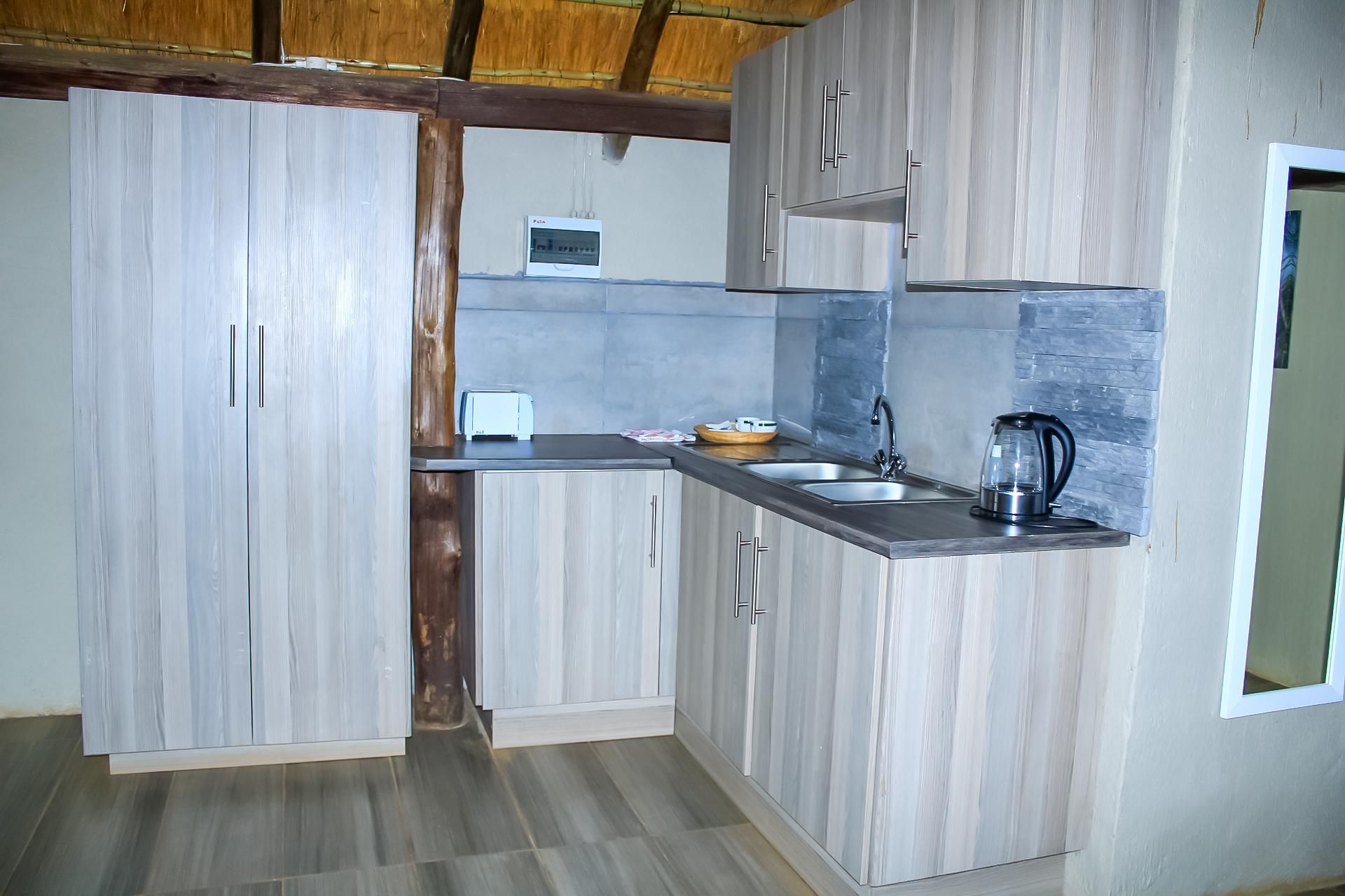 Harnham Mountain Lodge Family Room With Shower 2