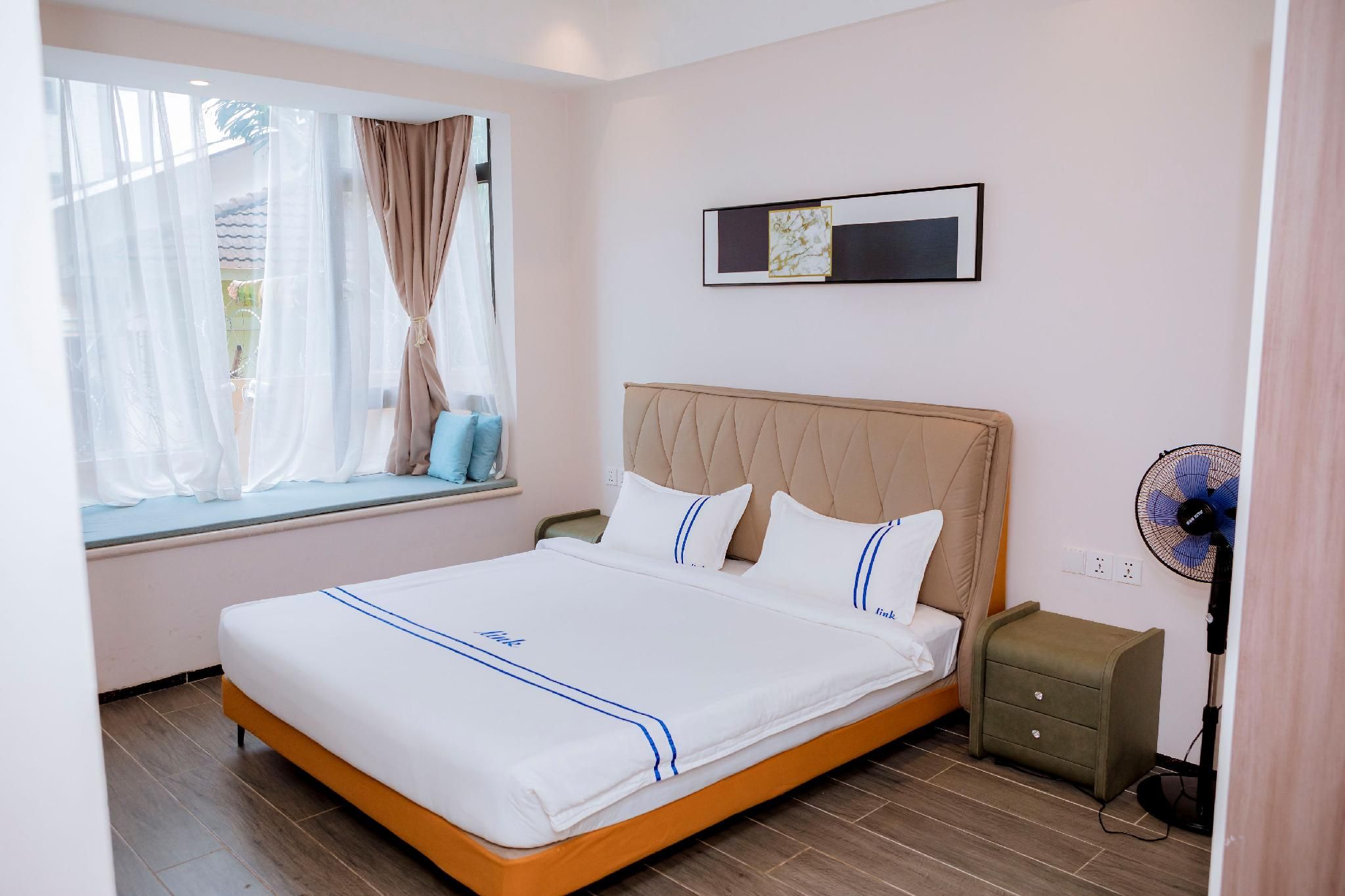 5 Elizabeth Golf Apartment