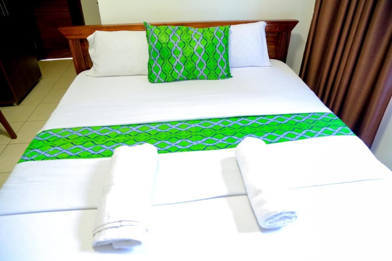 Macchiato Suites Deluxe Single Room with Balcony 2