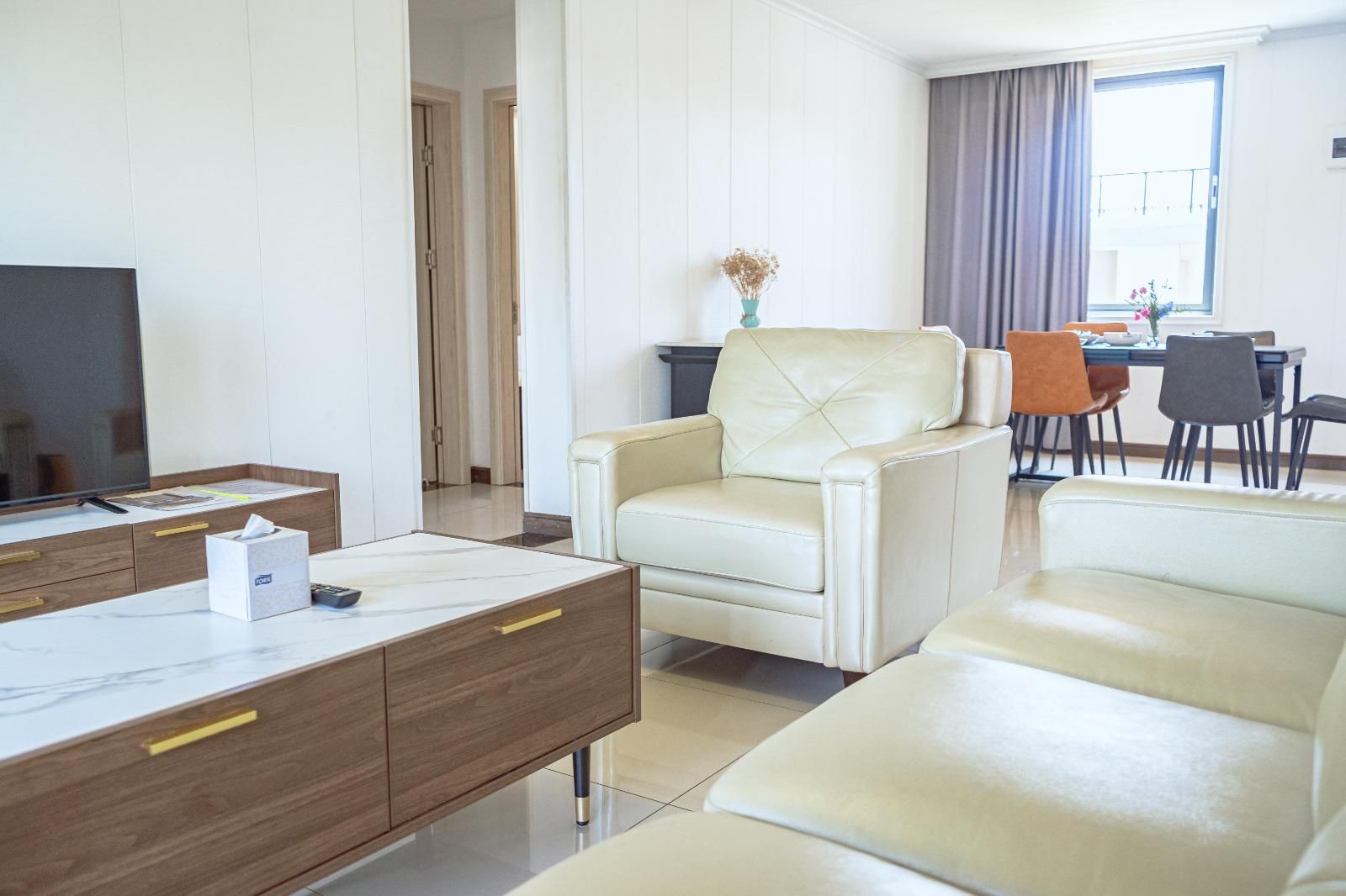 Deluxe Three-Bedroom