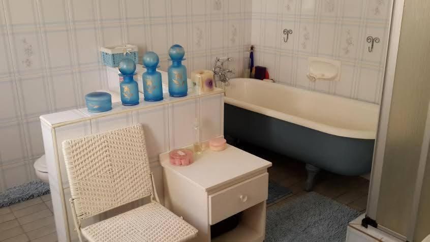 Double or Twin Room with Shared Bathroom