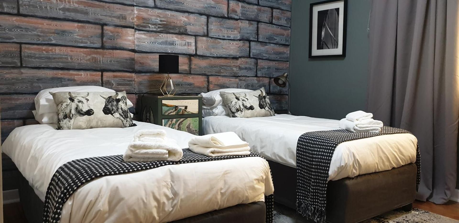 Double or Twin Room with Shared Bathroom