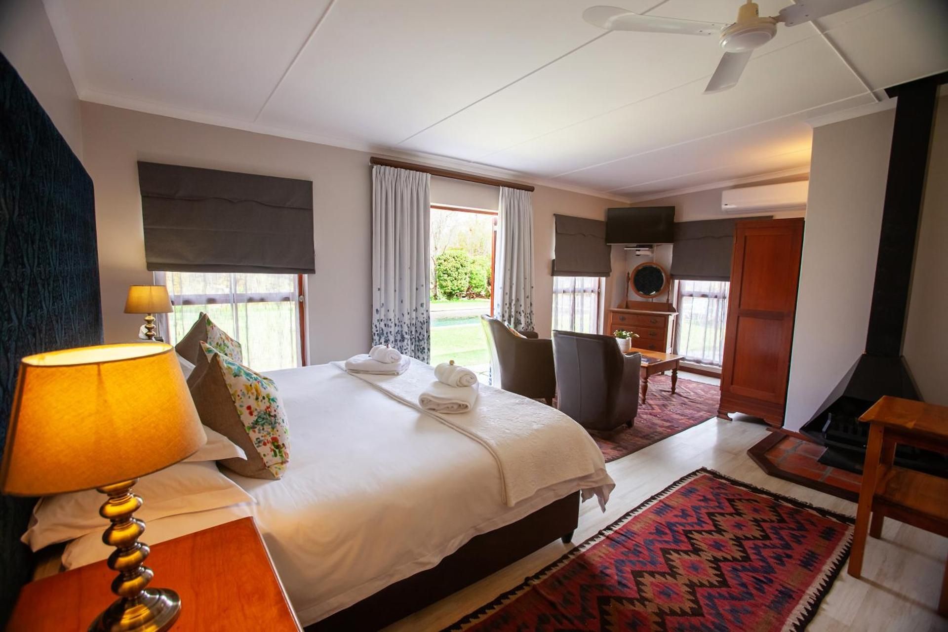 Superior Double or Twin Room with Pool View