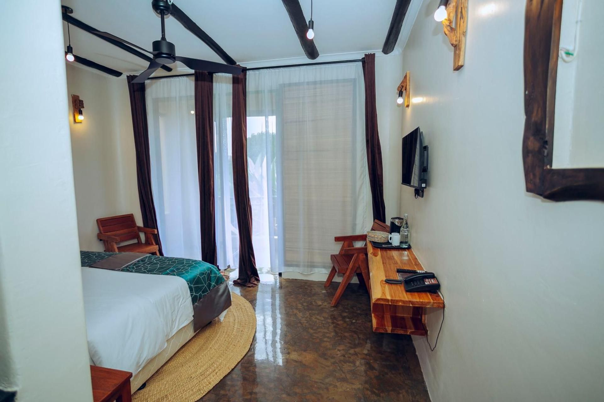 Deluxe Single Room