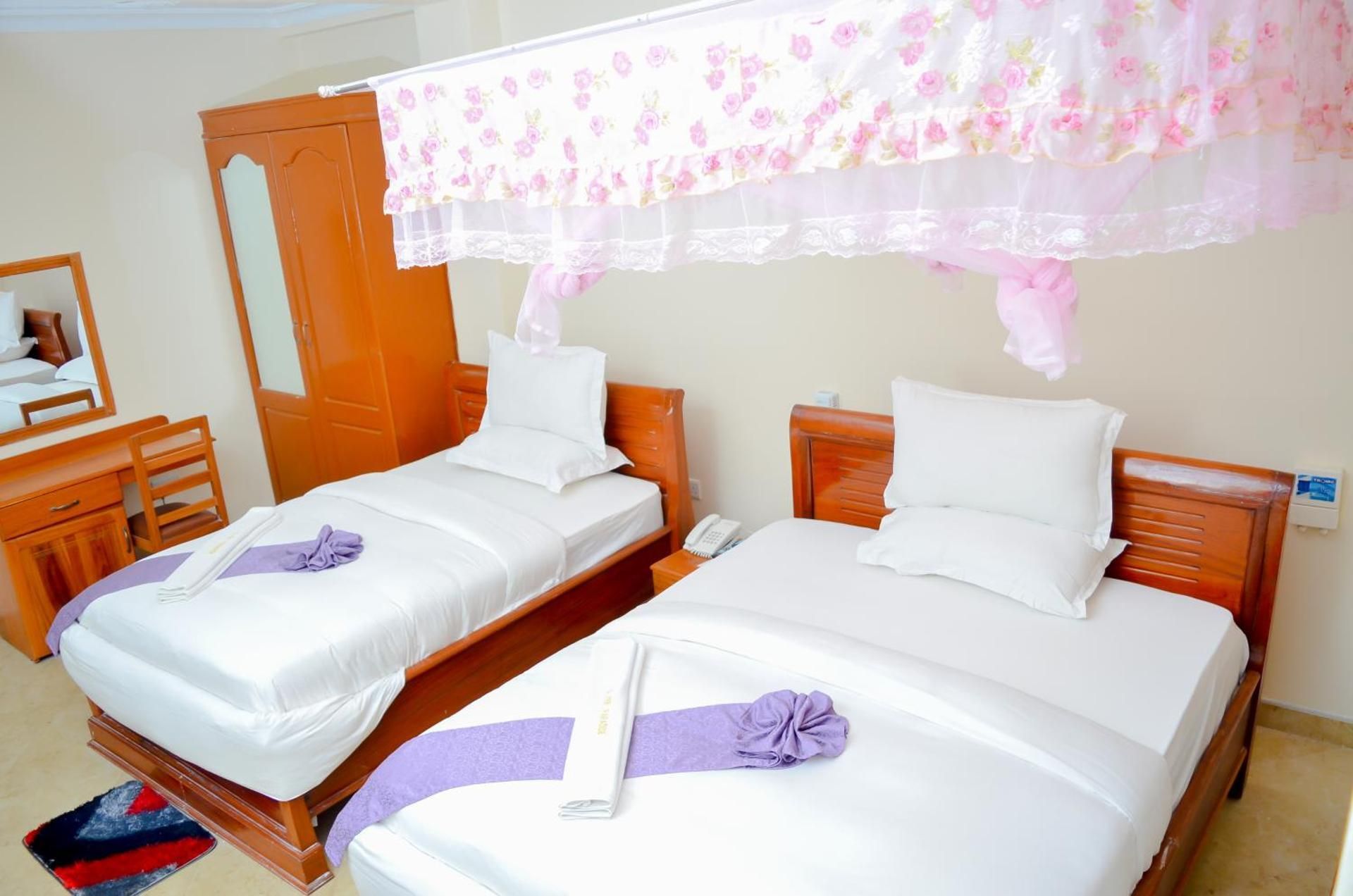 Silver Paradise Hotel Deluxe Double or Twin Room 3