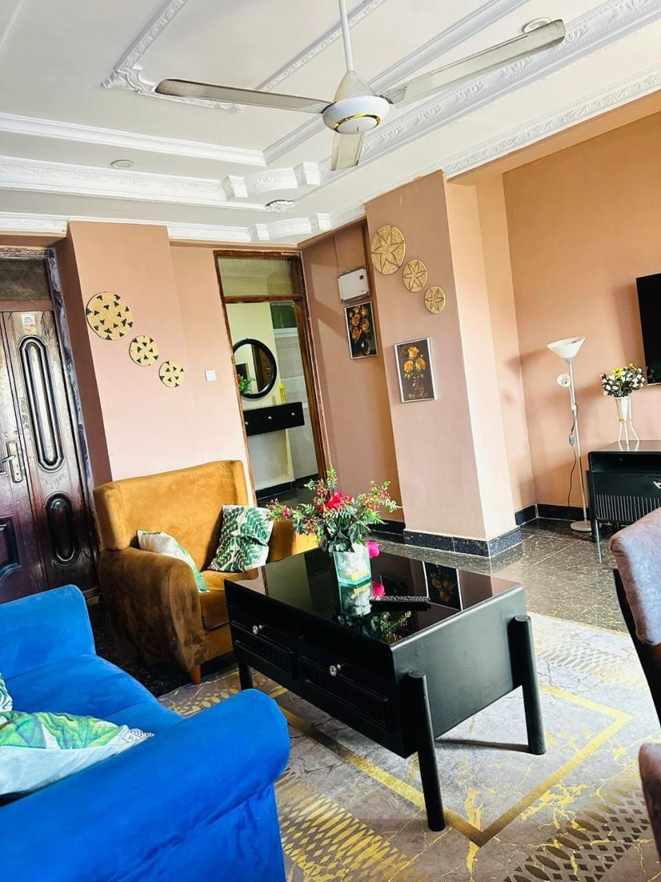 Urban Affordable Private City Room- Amazing View, Fast WiFi & Walkable Location Budget Double Room