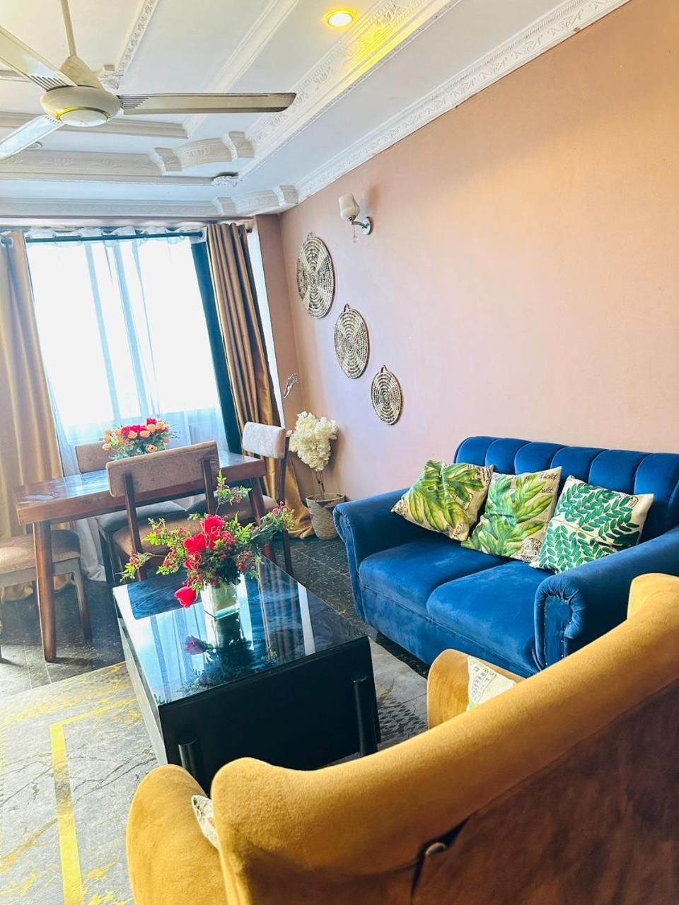 Urban Affordable Private City Room- Amazing View, Fast WiFi & Walkable Location Budget Double Room 2