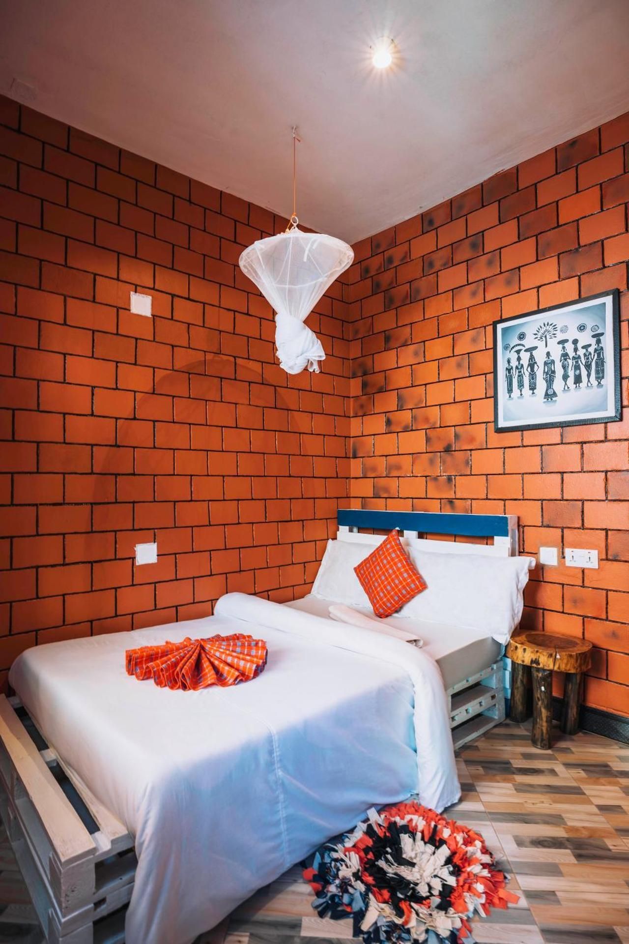Single Room With Private Bathroom