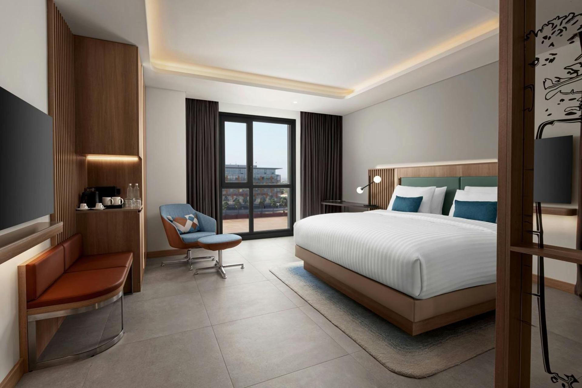 Courtyard by Marriott Dakar Diamniadio Large Corner King Room with Pool View 2