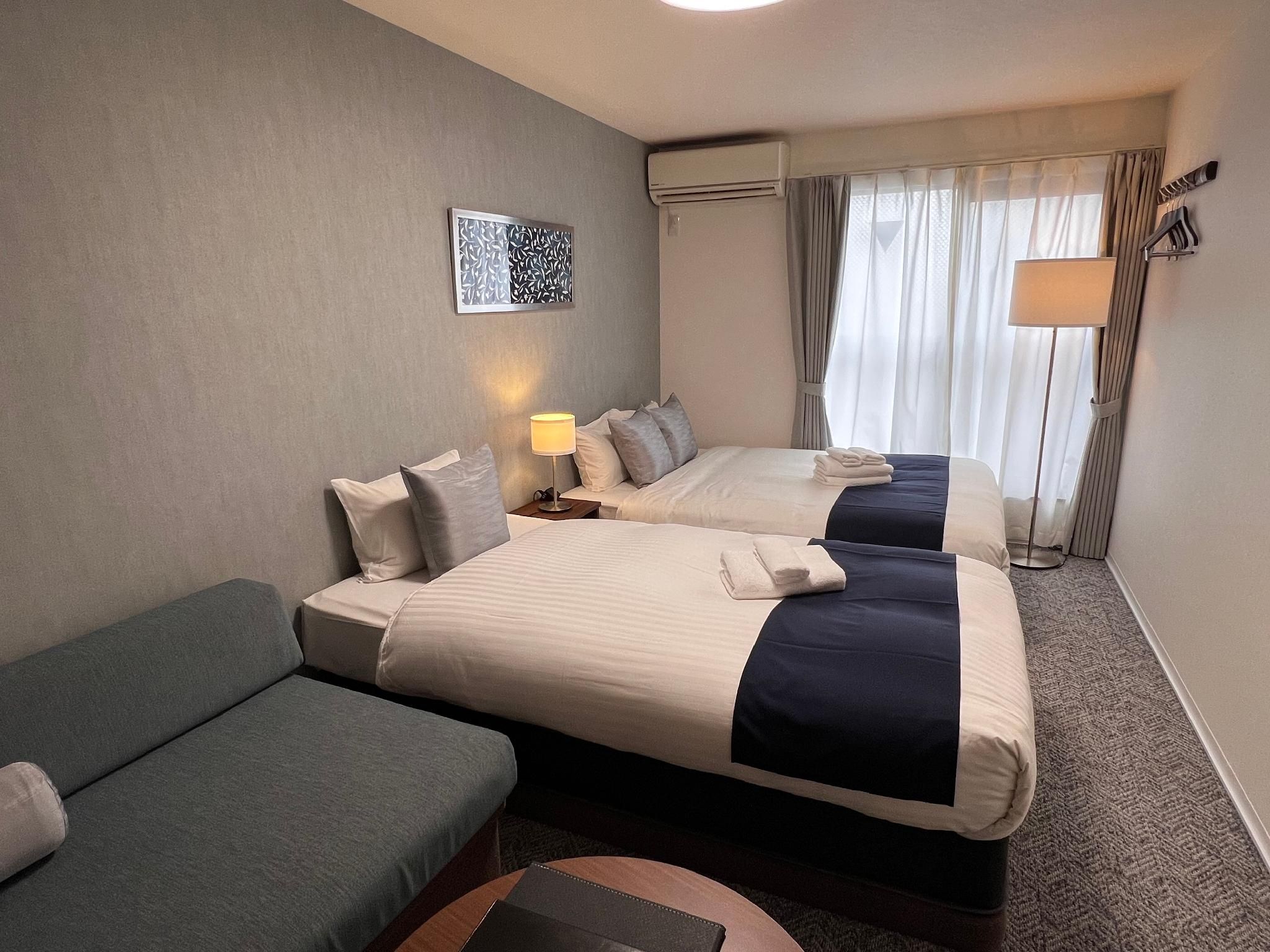 Fourth Room B for 4 People Non-Smoking
