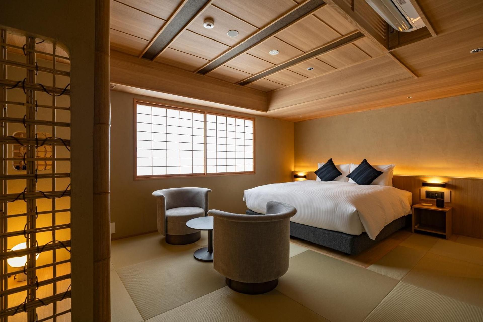 Deluxe King Room (44㎡)