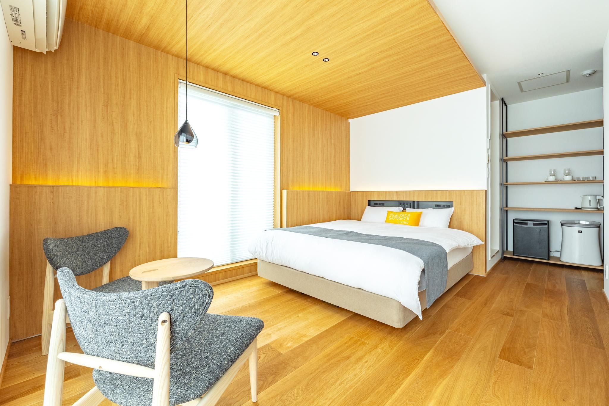 Dash Living Gojo Premier Room