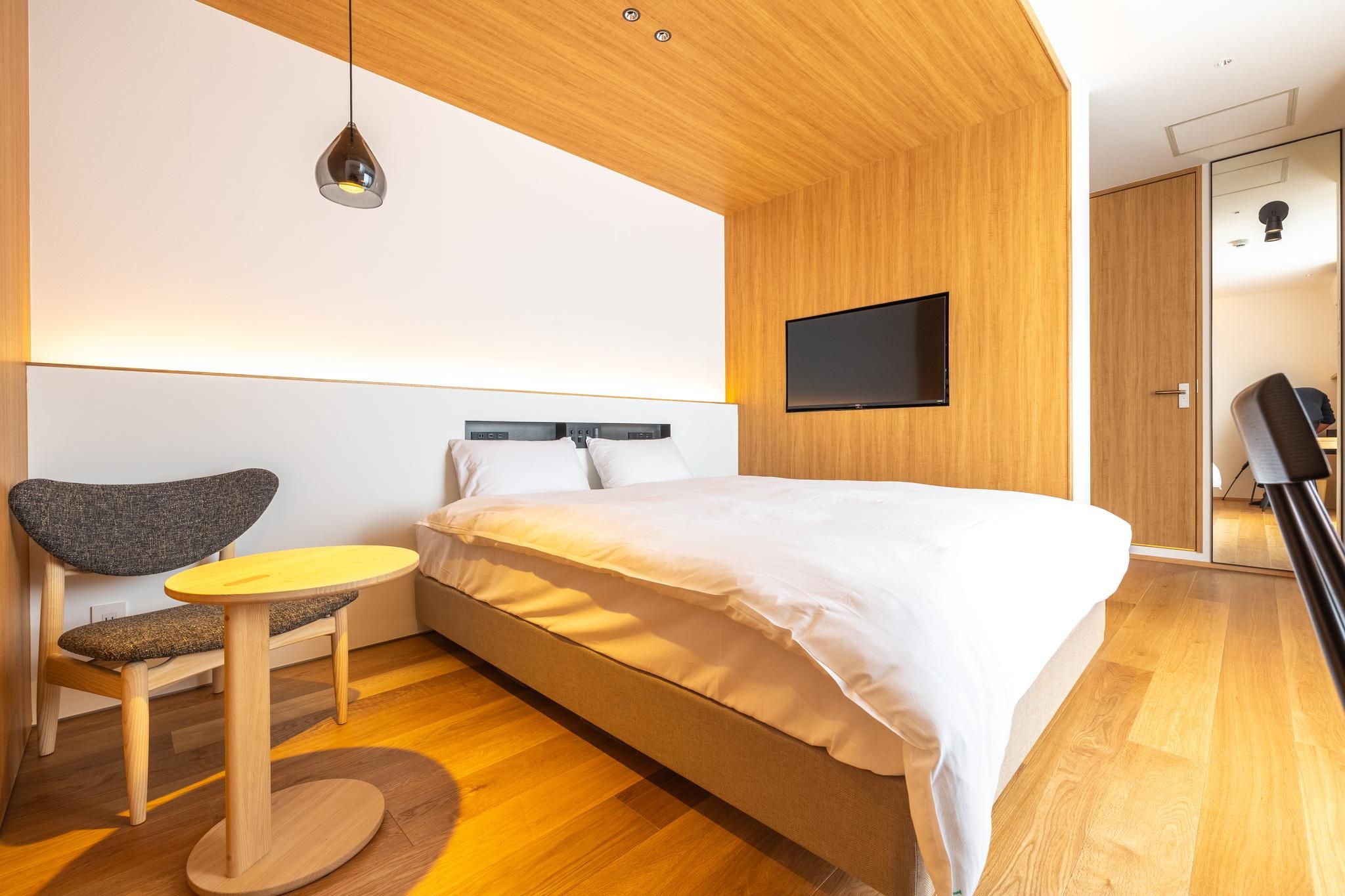 Dash Living Gojo Superior 2