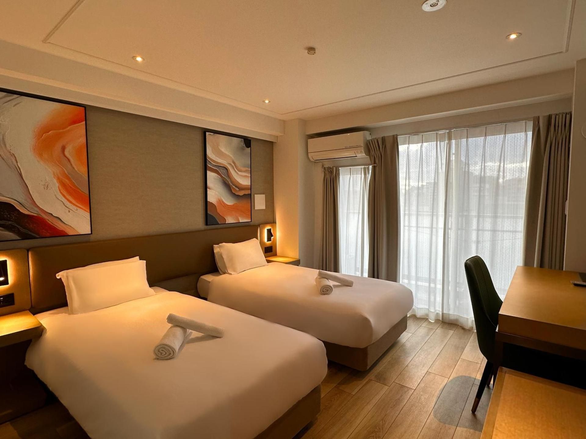 Standard Twin Room