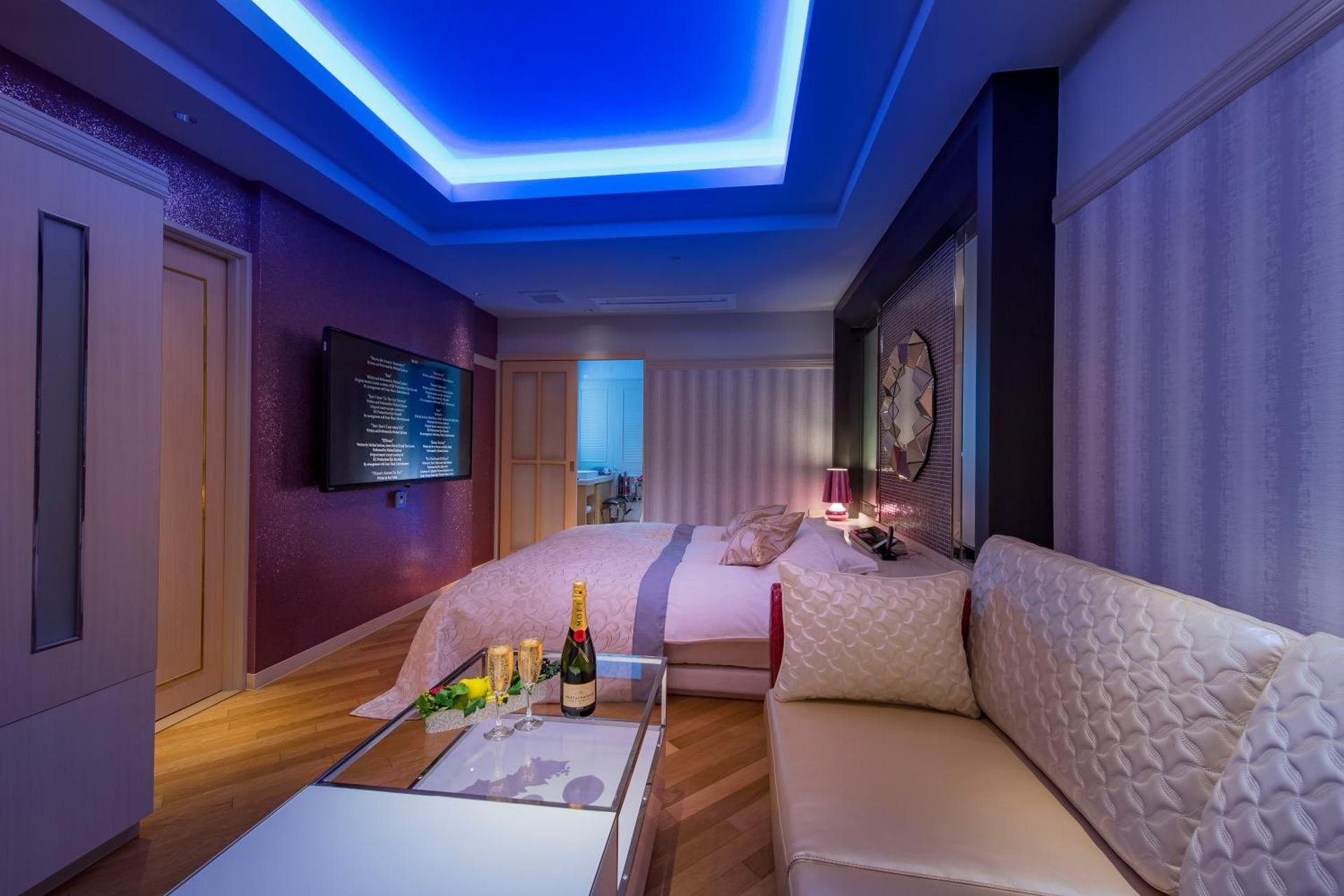 Standard King Room