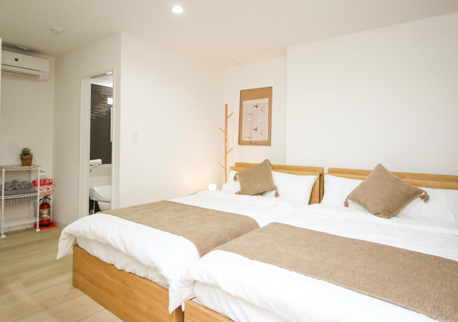 Double or Twin Room with Private Bathroom