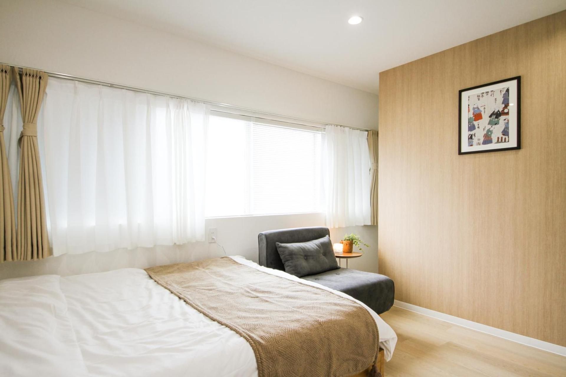 Deluxe Double Room (2 Adults + 1 Child)