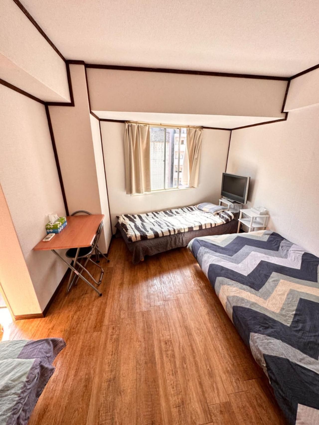 Apartment with Shower