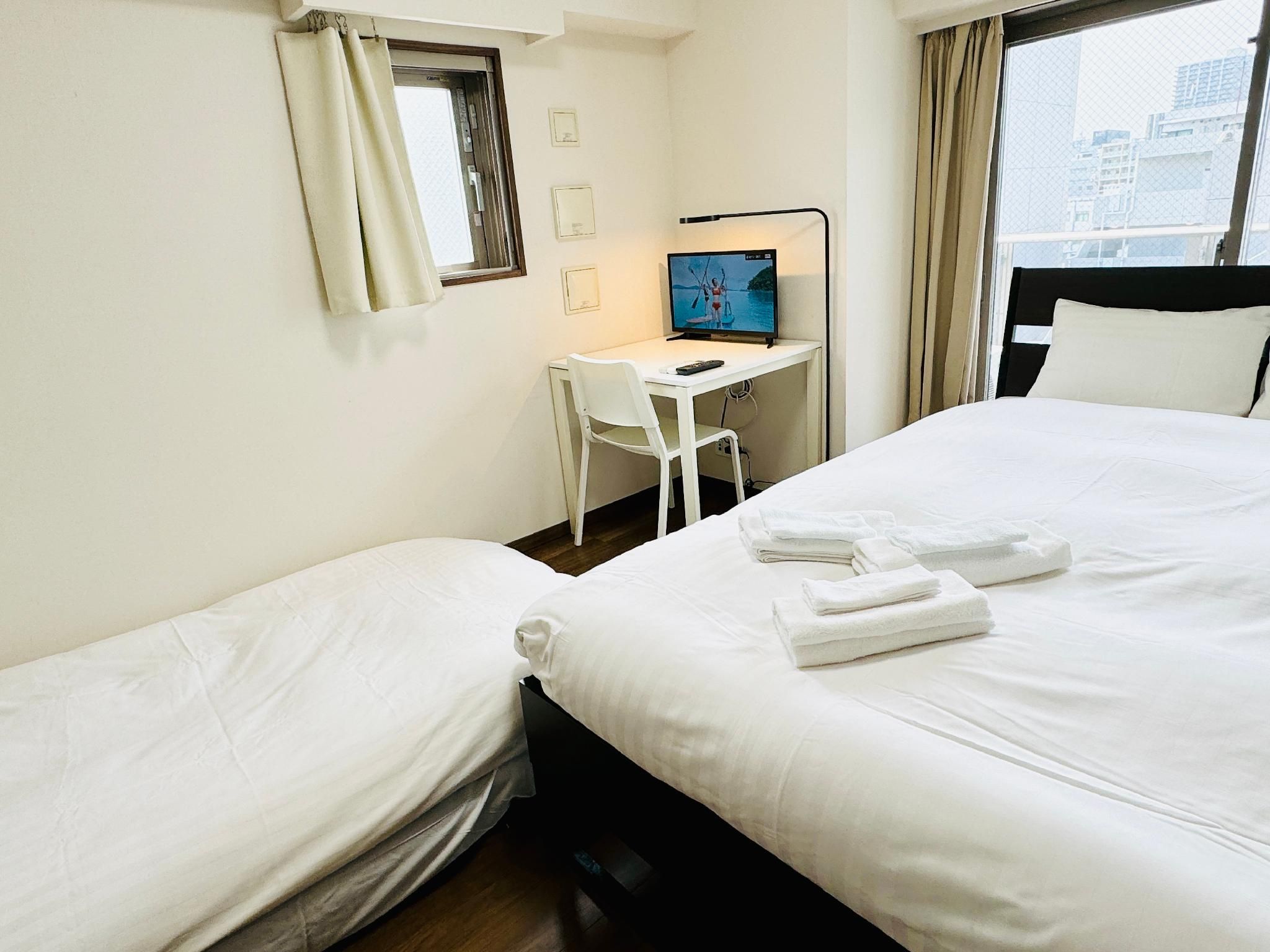 Room 903