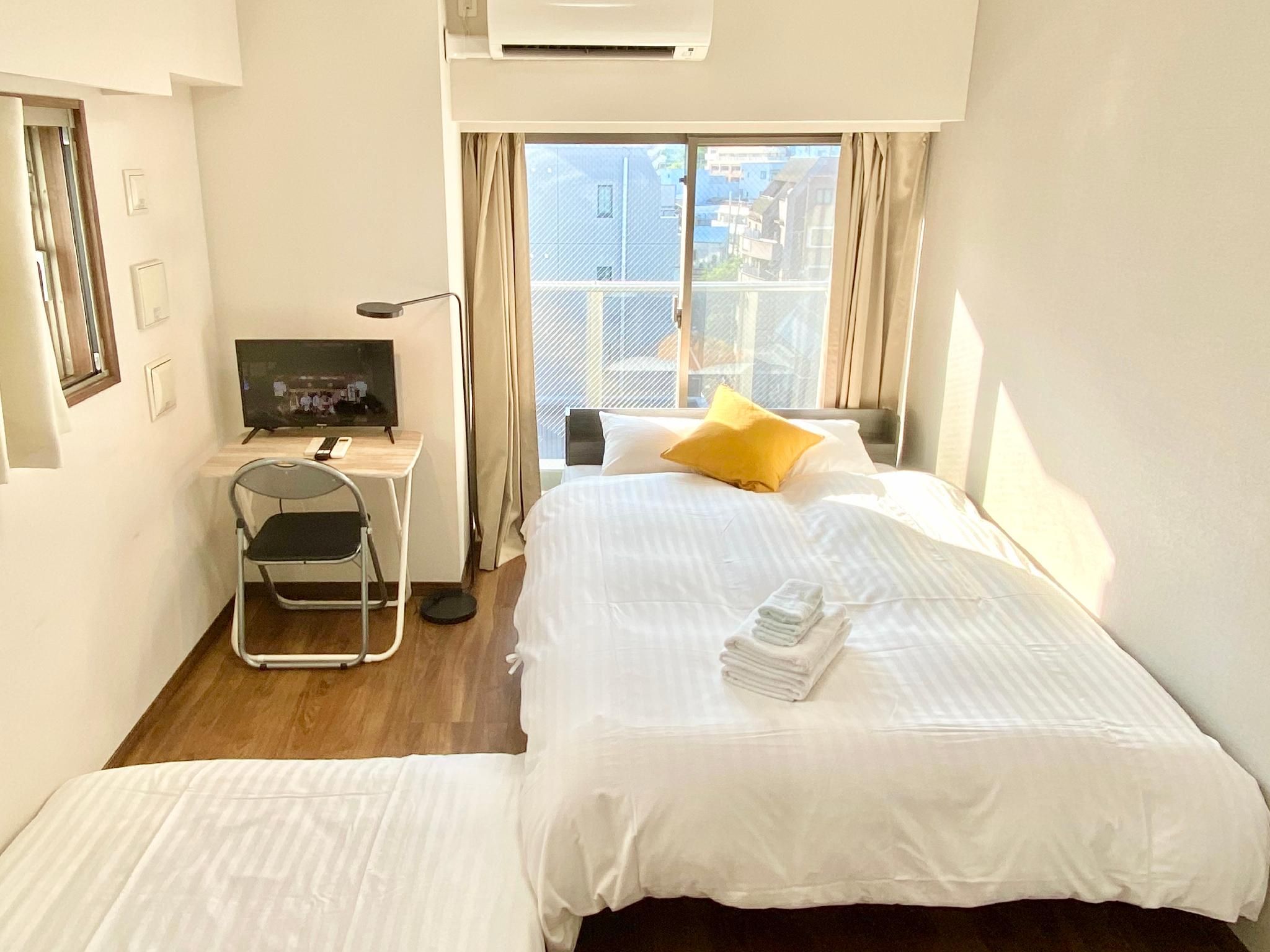 Room 8
