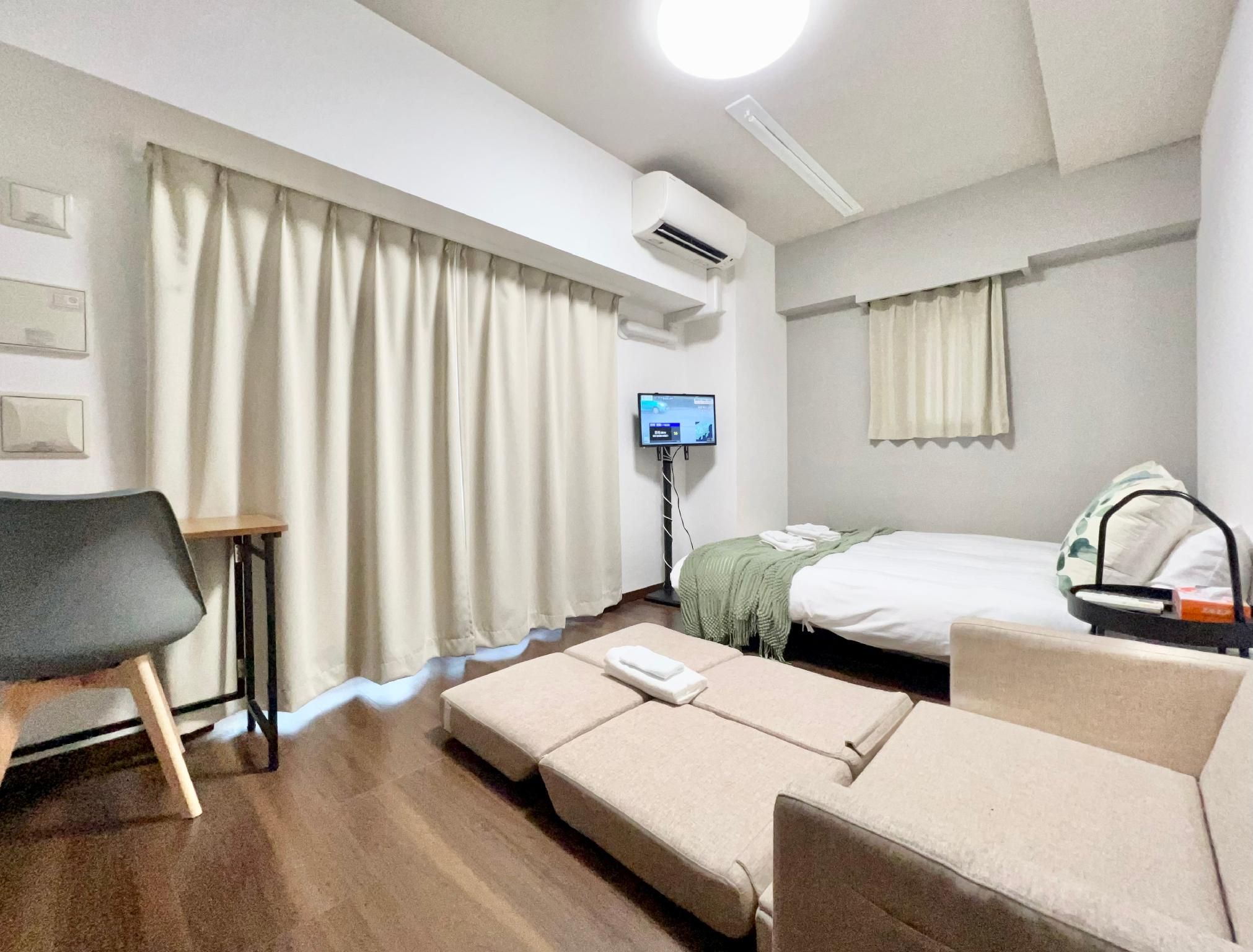 Room 701