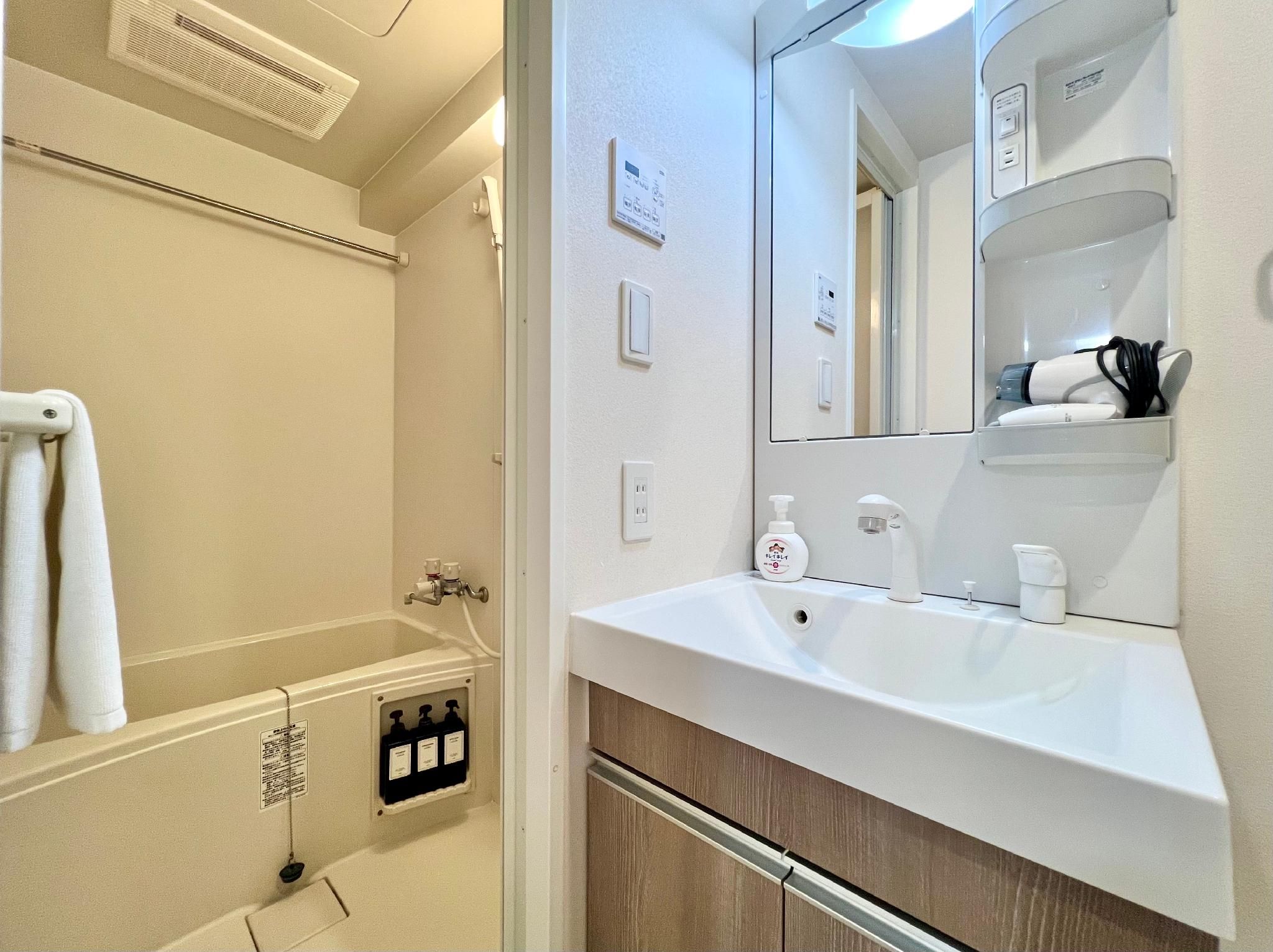 Room 404